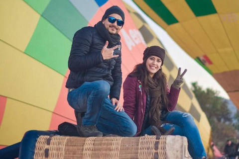 Teotihuacan: Private Romantic Balloon Flight for Couples