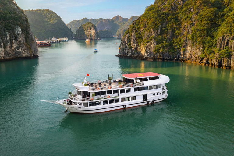 Hanoi: 3-day Lan Ha Bay Cruise, Bai Tu Long, Cat Ba Island