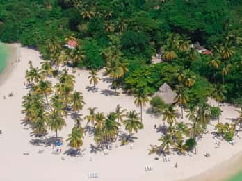 Samana: Cayo Levantado Day Trip by Boat