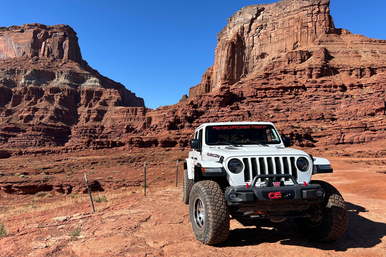 Moab: Private Scenic Jeep Tour with Guide