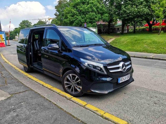 Budapest: Private Transfer from Hotel to Airport