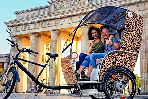 رحلة يومية بعربة ريكشا: مغامرة مليئة بالثقافة والمتعة! مع خدمة التوصيل من الفندقمغامرة عربة الريكش