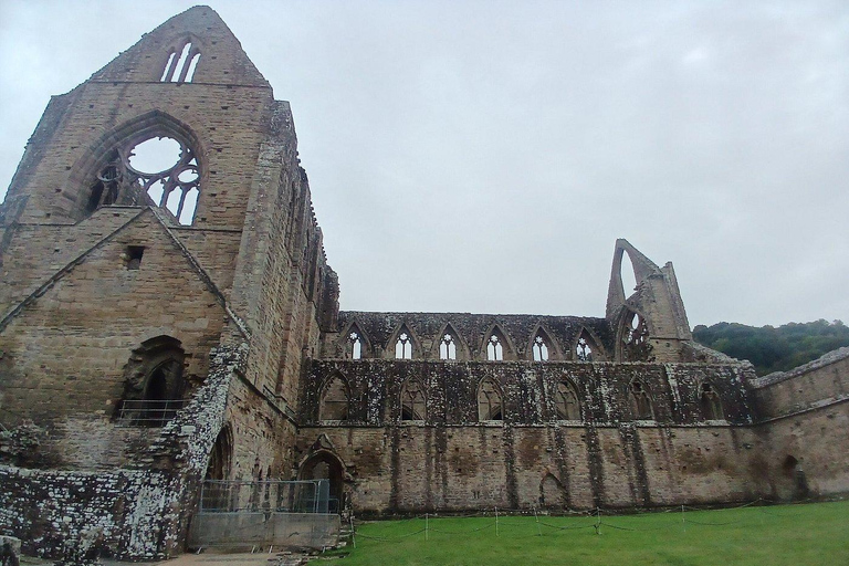 Cardiff: Wye Valley &amp; Tintern Abbey Private Day Voyage