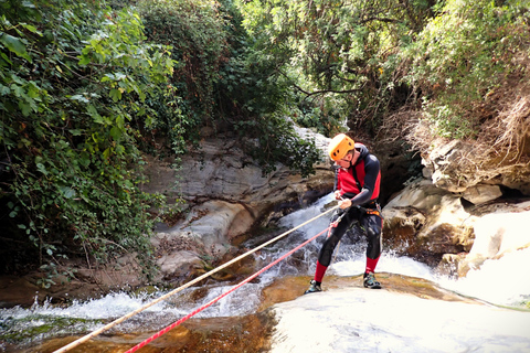 Sierra de las Nieves: Zarzalones Canyoning For Rappel Lovers From Yunquera: Private Canyoning Tour to Zarzalones Canyon