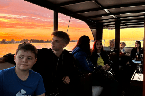 Riga: private VIP boat tour &#039;&#039;Through 19 Bridges&#039;&#039;2 hours