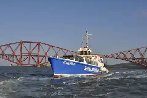 Edinburgh: Fish ‘n’ Chip Cruise