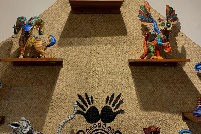 Monte Albán + Ancestral Mezcal + Alebrijes + Food = Oaxaca Oaxaca: Sightseeing Tour to Monte Albán, Black Mud, and Ancestral Mezcal