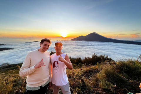 Guia do nascer do sol em Batur e fontes termais naturaisGuia do nascer do sol de Batur