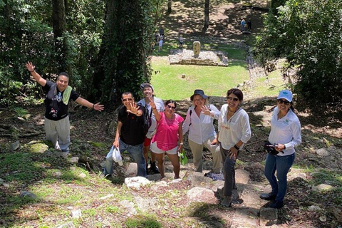 Sítios arqueológicos e selva de Bonampak e Yaxchilan