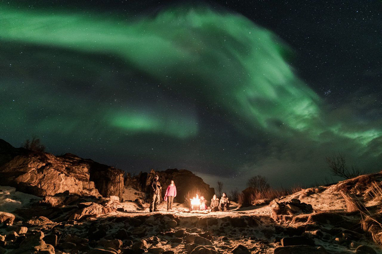 Tromsø: Wycieczka 4x4 z fotografią zorzy polarnej w małej grupieTromsø: 4x4 mała grupa zorzy polarnej, fotograficzna wycieczka