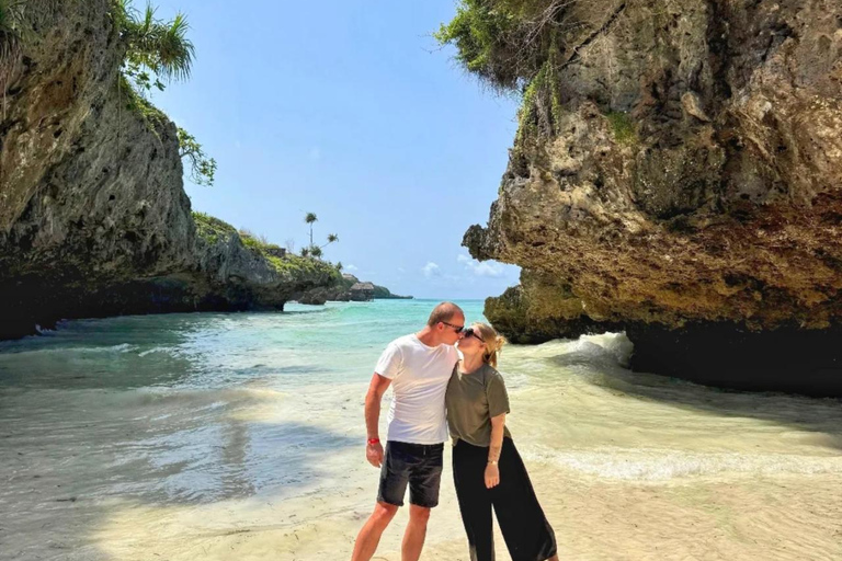 Zanzibar: Jozani forest, Sea tortoises & Mtende beach tour Private tour no Hotel pick and drop off included