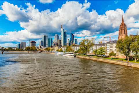 Frankfurt Museum Embankment and riverside sightseeing