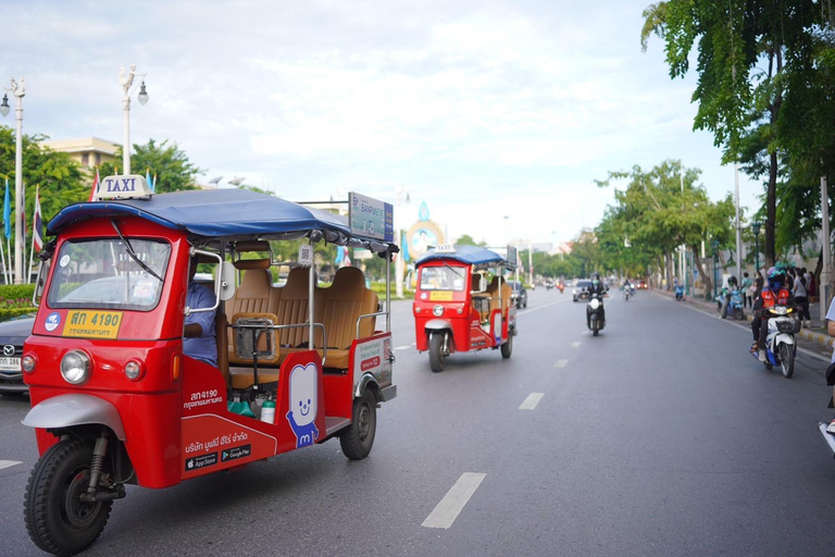 Tuk Tuk elettrico privato autoguidato per visitare i templi più importanti