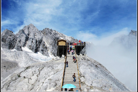 Lijiang Tour to Jade Dragon Snow Mountain w/Cable Car &amp; ShowMiddle seat tickets for the show