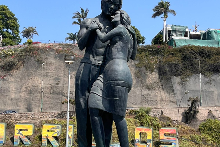 Lima: Private Tour of Barranco, La Herradura, and the Pachacámac Sanctuary