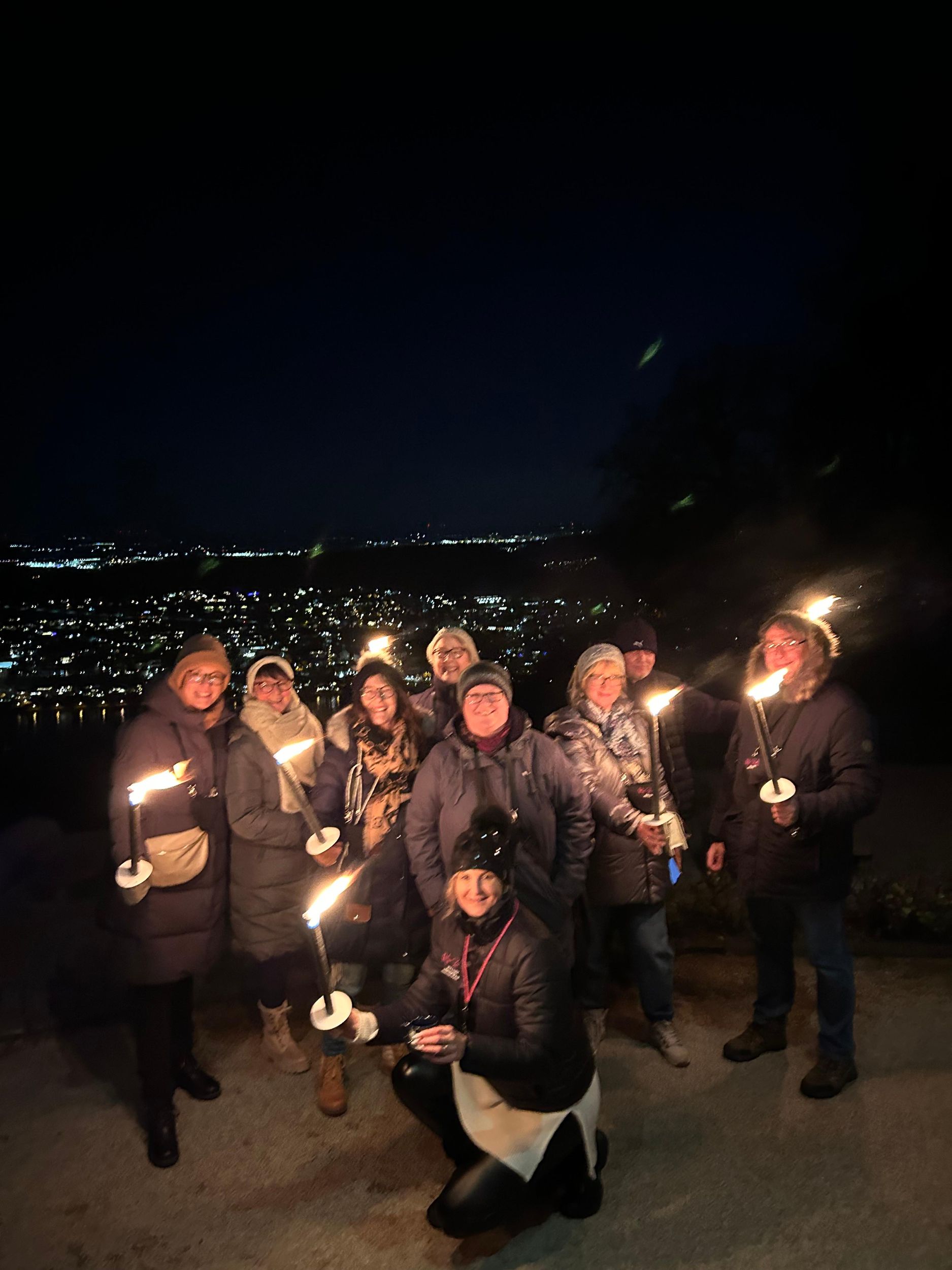 Rüdesheim: Glühwein Tour " Lichterglanz & Fackeln"
