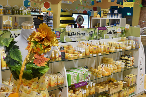 Auckland: Wai-O-Tapu and Lake Taupo Private Day Tour