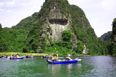 Binh Binh: Private Jeep Tour & SUP Sunrise or Sunset - Image 2