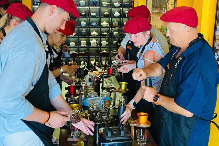 Hoi An Coffee Making Class & Roasting Process