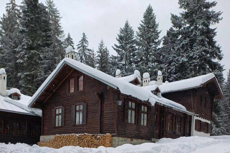 博罗韦茨徒步和雪橇之旅，参观比斯特里察皇家宫殿博罗维茨徒步和雪橇之旅，参观比斯特里察皇家宫殿