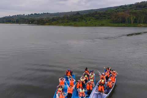 Nairobi: Giro in barca del Lago Naivasha e Parco Nazionale Hell&#039;s GateNairobi: escursione di un giorno alla Porta dell&#039;Inferno e al lago Naivasha