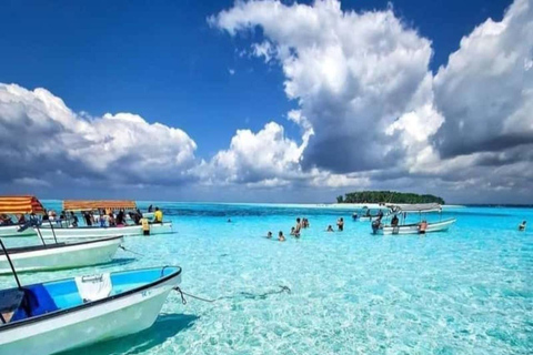 Mnemba Island: Delfinskådning och snorkling båtturMnemba Island: Delfinskådning och snorkling med båt