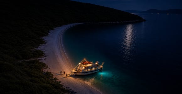 From Nydri: Sunset Cruise, Beach Dinner, and Stargazing