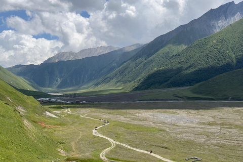 Truso Valley: All-Inclusive Day Hike