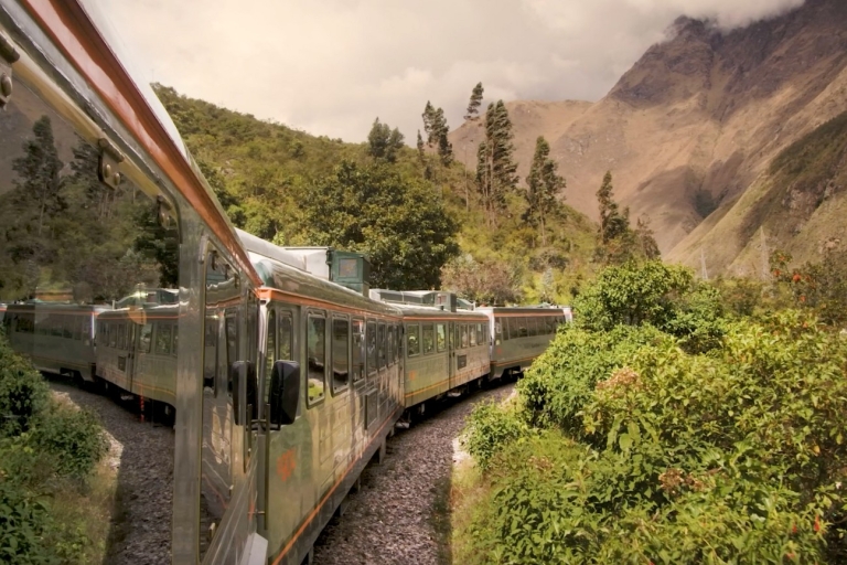 Z Cusco: Jednodniowa wycieczka pociągiem do Machu Picchu w obie stronyMachu Picchu Vistadome Train Experience