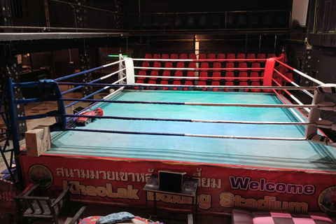 Phang-nga: Khao Lak Boxing Stadium Muay ThaiRingside Seat