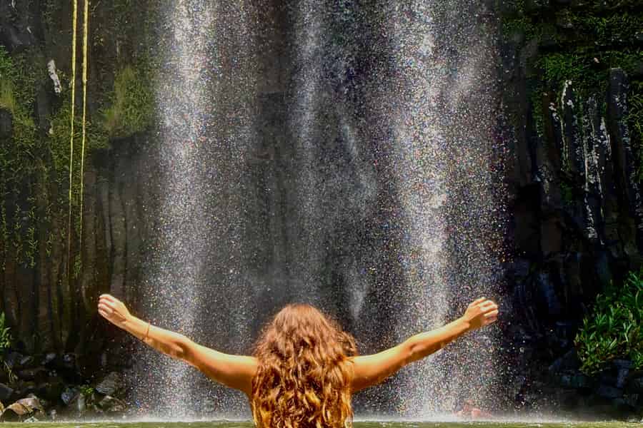 Von Cairns: Wasserfall-Tour mit Mittagessen. Foto: GetYourGuide