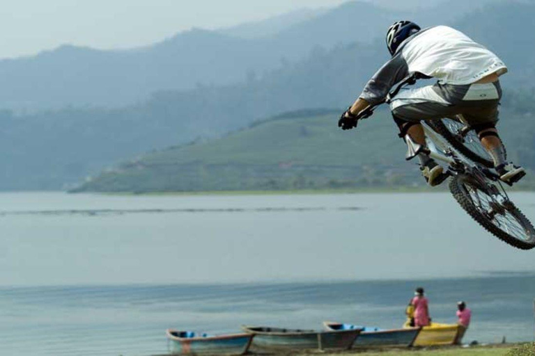 * Vanuit Pokhara: Kalikashan naar Begnas Lake Loop ...