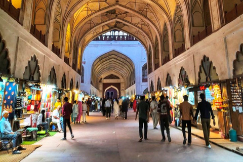 Delhi: Red Fort Light & Sound Show With Skip The Line Entry Tour With Guide Only