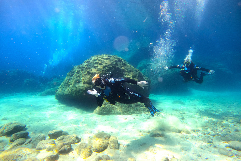 Zakynthos: Scuba Diving Experience with Underwater Photos Double dive discover scuba diving course