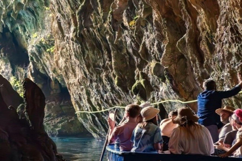 From Argostoli: Melissani Lake & Beach Relaxation Lago di Melissani, Belvedere di Myrtos e Relax in Spiaggia
