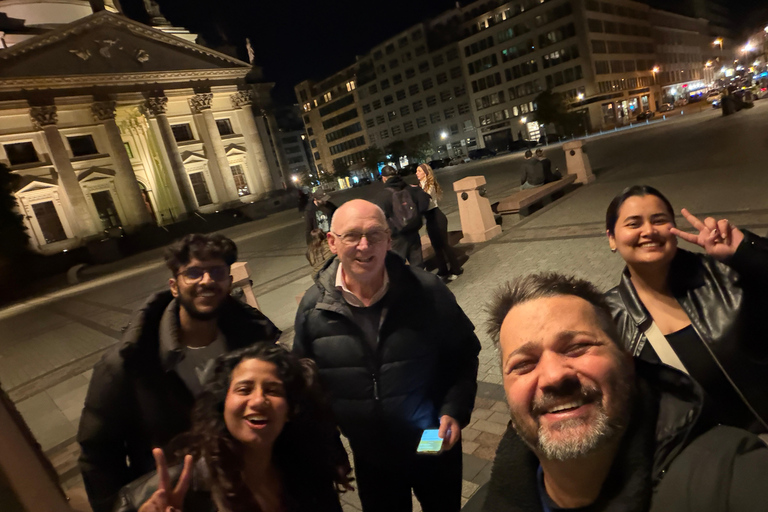 Berlin Night Walking Tour - Iconic Illuminated Landmarks Private Berlin Sunset Walking Tour - Iconic Landmarks
