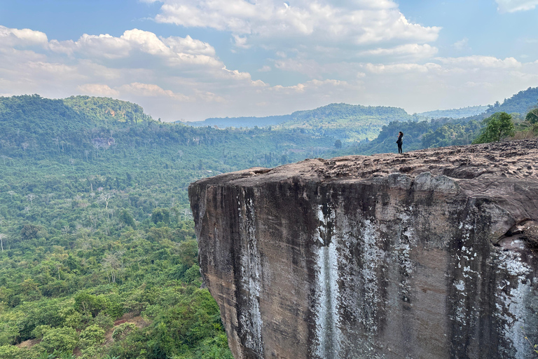 7-Day Cambodia Adventure: Angkor Temples, Kulen & Battambang
