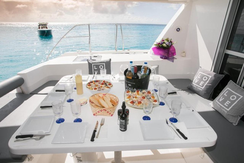 St Maarten: Nude Naturist Catamaran Boat Luxury Charter