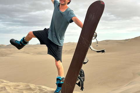 Sandboard|SandSkiing Sunset Buggy 4x4 em HuacachinaSandboard | SandSkiing Passeio de buggy 4x4 ao pôr do sol em Huacachina