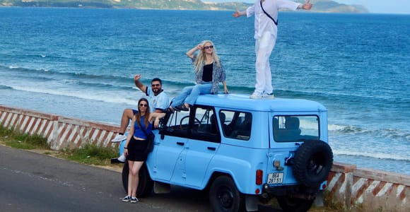 Mui Ne: Best Private Sand Dunes Jeep Tour at Sunrise/Sunset