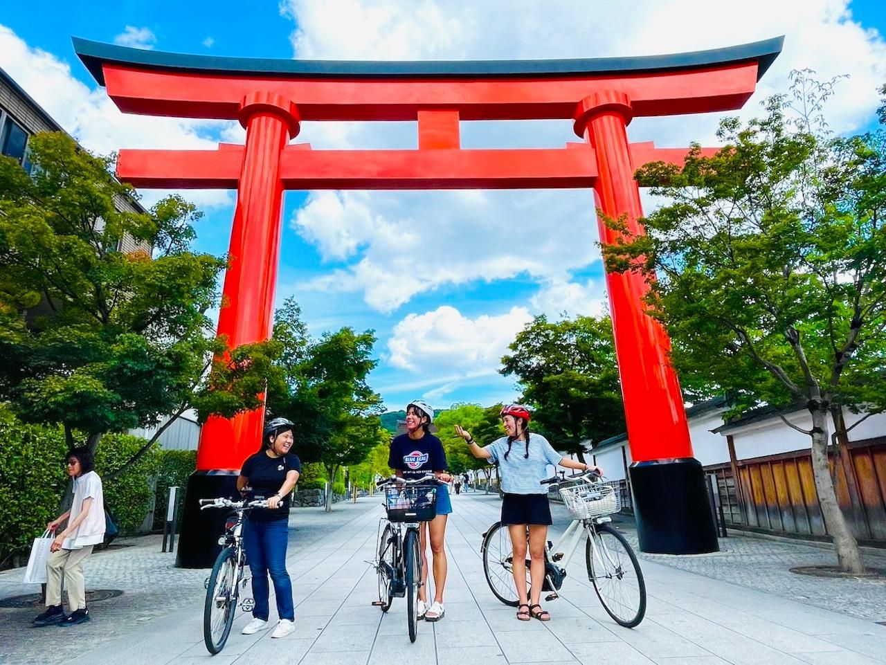 Kyoto: E-Bike-Tour zum Fushimi-Inari-Schrein und Tofukuji-Tempel