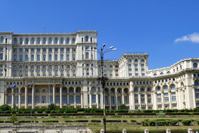 Tour guiado em espanhol no Palácio do Parlamento em BucaresteVisita guiada em espanhol ao Palácio do Parlamento em Bucareste