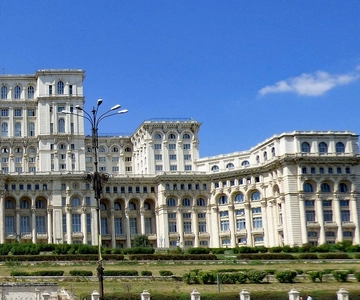 Tour guidato in spagnolo al Palazzo del Parlamento di Bucarest