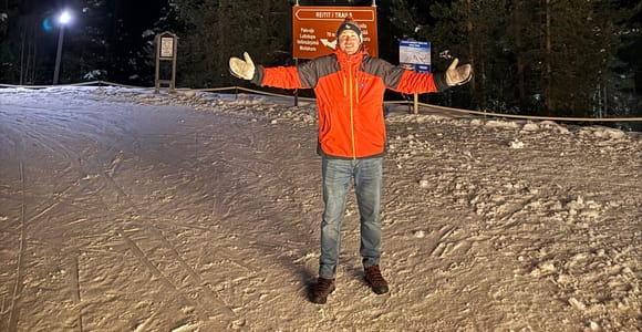 Levi: Northern Lights Snowshoe Hike with Latvian Guide