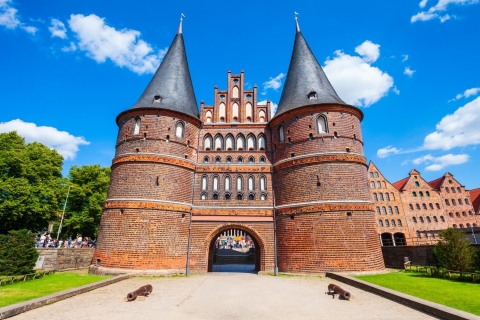 Bike Tour of Lubeck with Top Attractions and Private Guide 4-Hour Private Bike Tour - Historic Lubeck and Schulgarten
