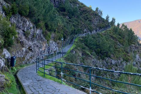 Madeira: Pico do Arrieiro ZonsopgangPico do Arrieiro Zonsopgang tour