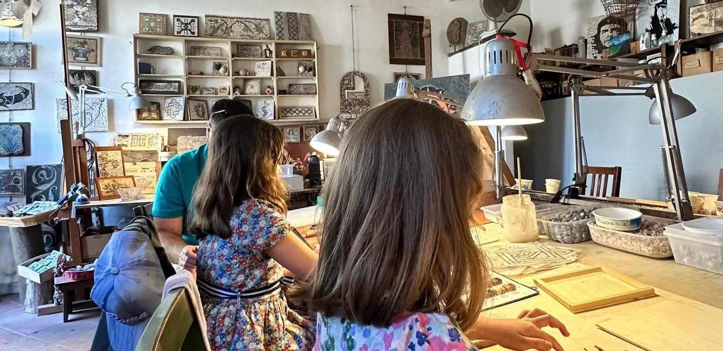 Mosaik-Workshop in Roms Trastevere