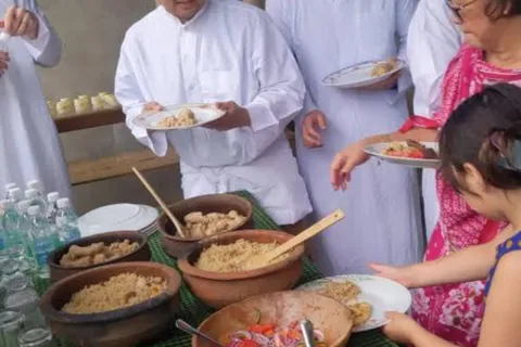 ZANZIBAR: clase de cocina y visita a un pueblo