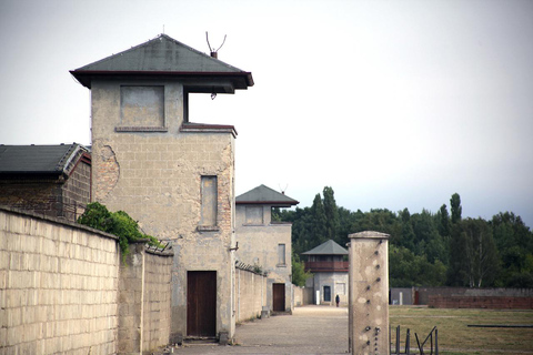 Berlin: Tur i liten grupp på minnesdagen för SachsenhausenBerlin - minnesdag Sachsenhausen Memorial Day Tour med max. 15 personer