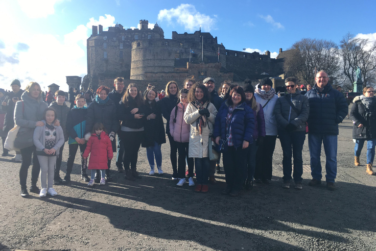 Edinburgh Old Town & Hidden Gems Tour in German The Ultimate Guide to Edinburgh- in German